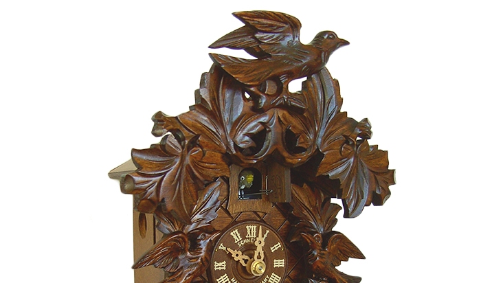 Картинка от някъде си. Не открих никъде снимка на часовник, подобен на този, който някога имахме.